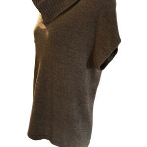 H&M Womens Size L Cowl Neck Sweater Cozy Elegant Stylish Fall Winter Layering